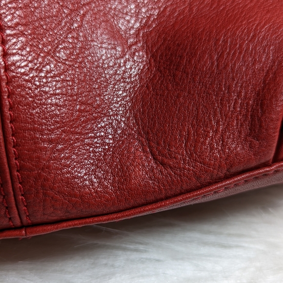 Pour La Victoire Red Pebbled Leather Hobo Shoulder Bag Large - Picture 14 of 14